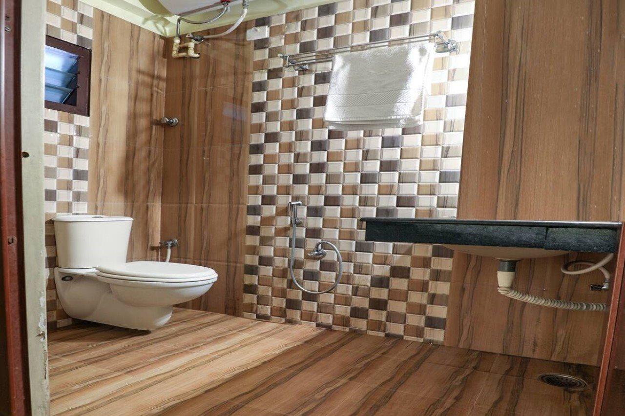 Oyo 10711 Hotel Nsnr Residency Visakhapatnam Buitenkant foto